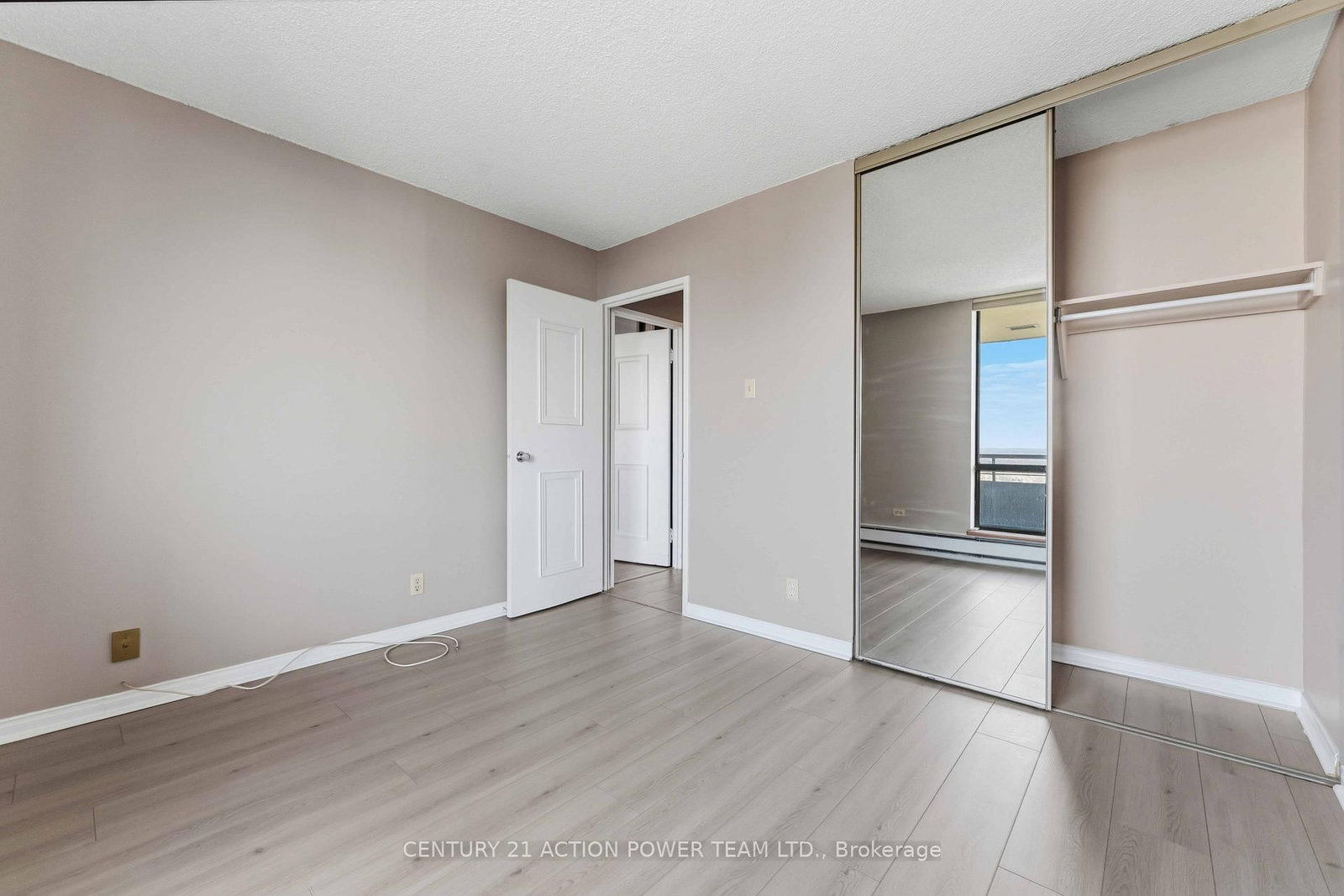 505 ST LAURENT Boulevard • #903 • Ottawa, ON photo 28