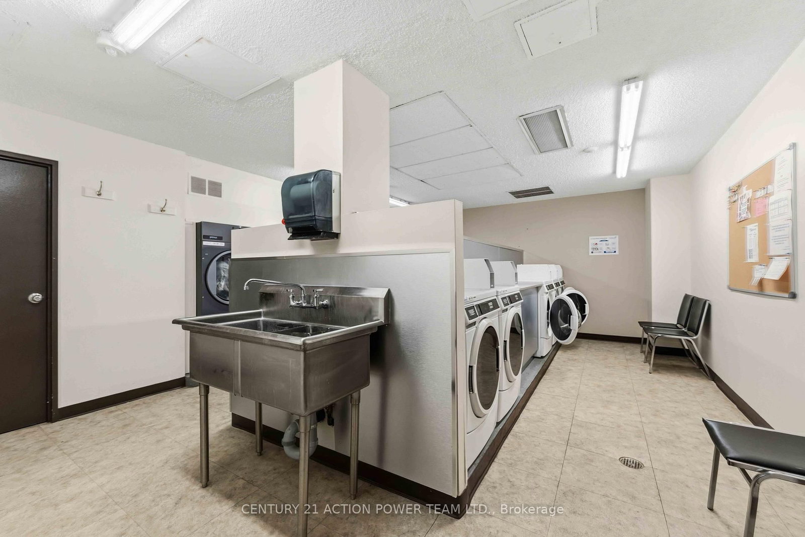 505 ST LAURENT Boulevard • #903 • Ottawa, ON photo 35