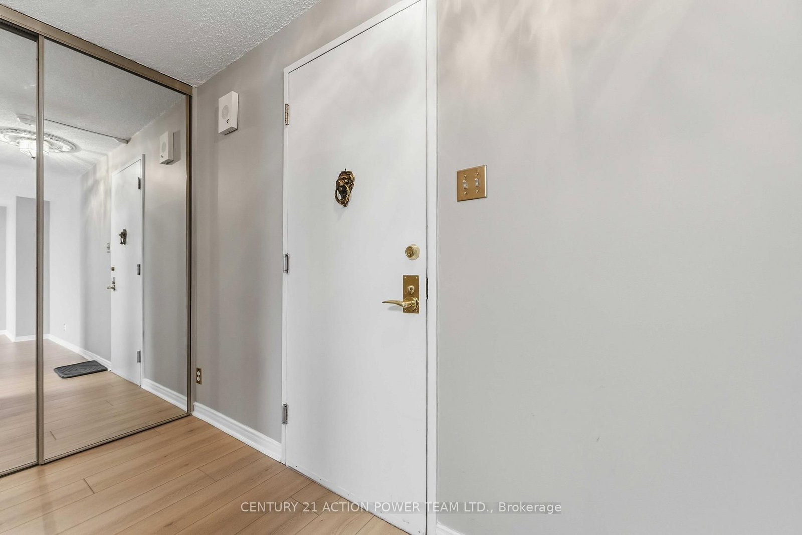 505 ST LAURENT Boulevard • #903 • Ottawa, ON photo 9