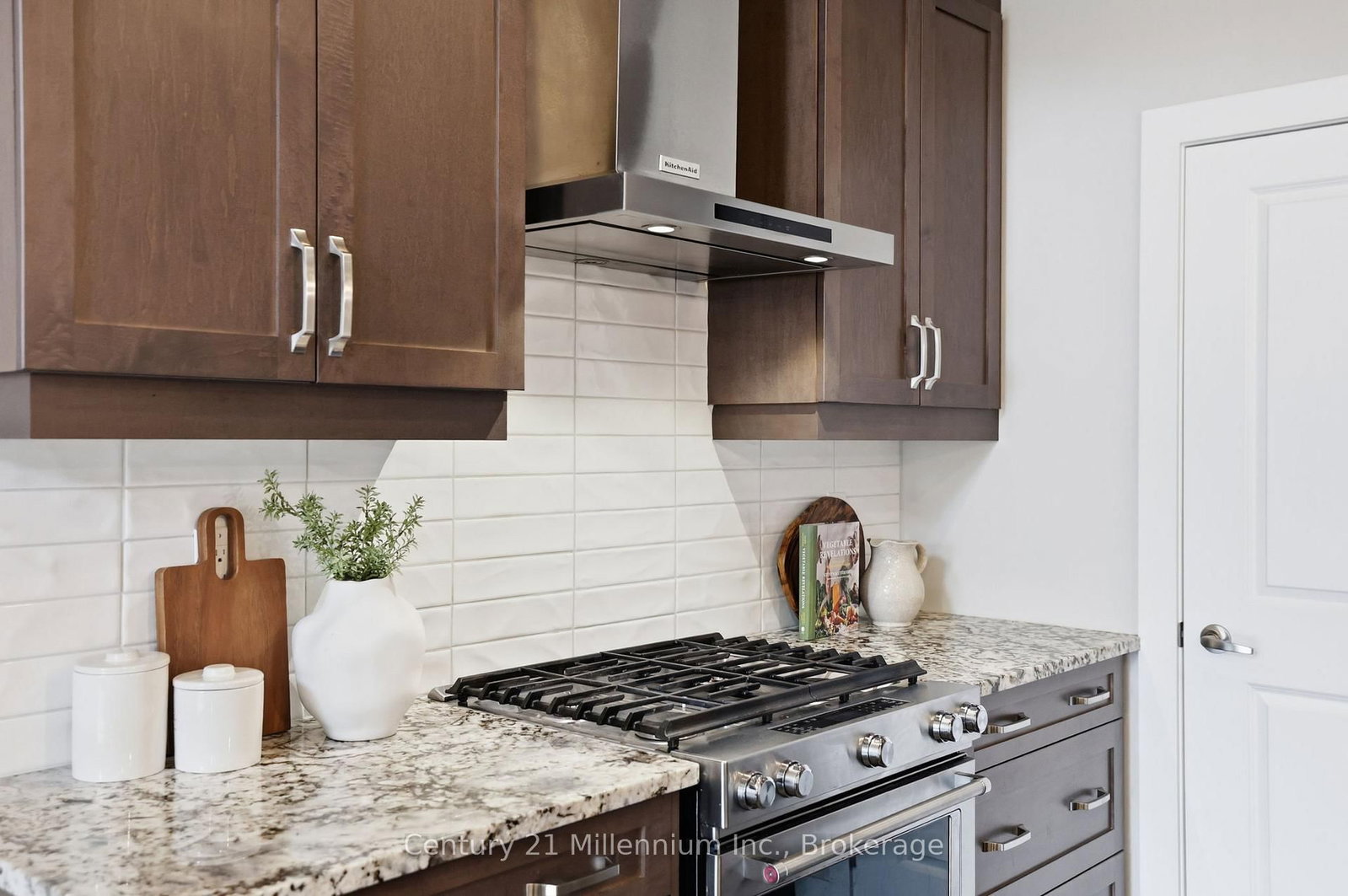132 Sycamore Street • Blue Mountains, ON photo 13