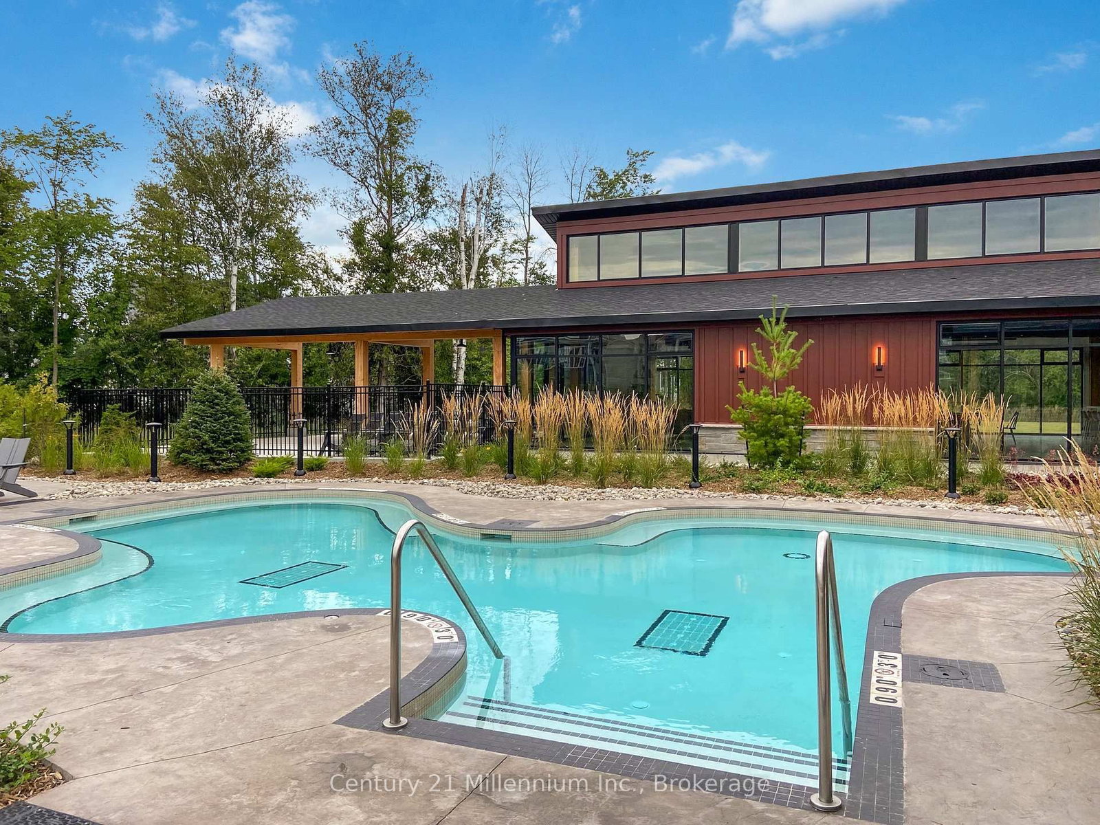 132 Sycamore Street • Blue Mountains, ON photo 47