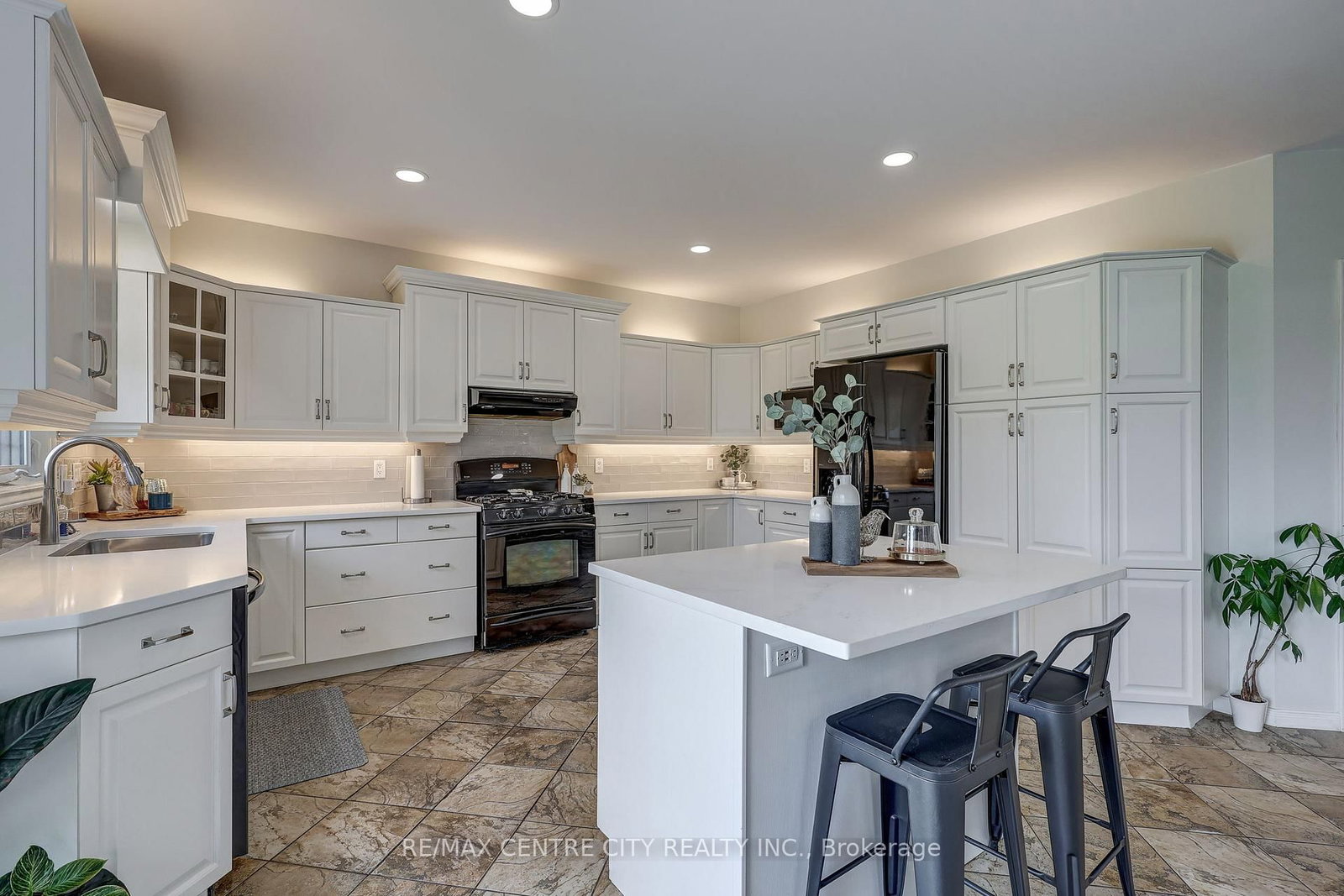 9538 Tower Road • Central Elgin, ON photo 24