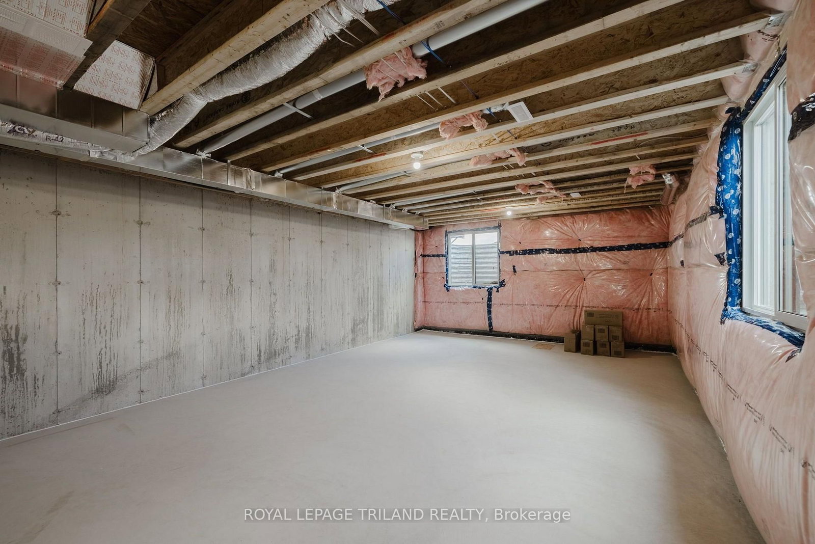 1899 Dalmagarry Road • London North, ON photo 39