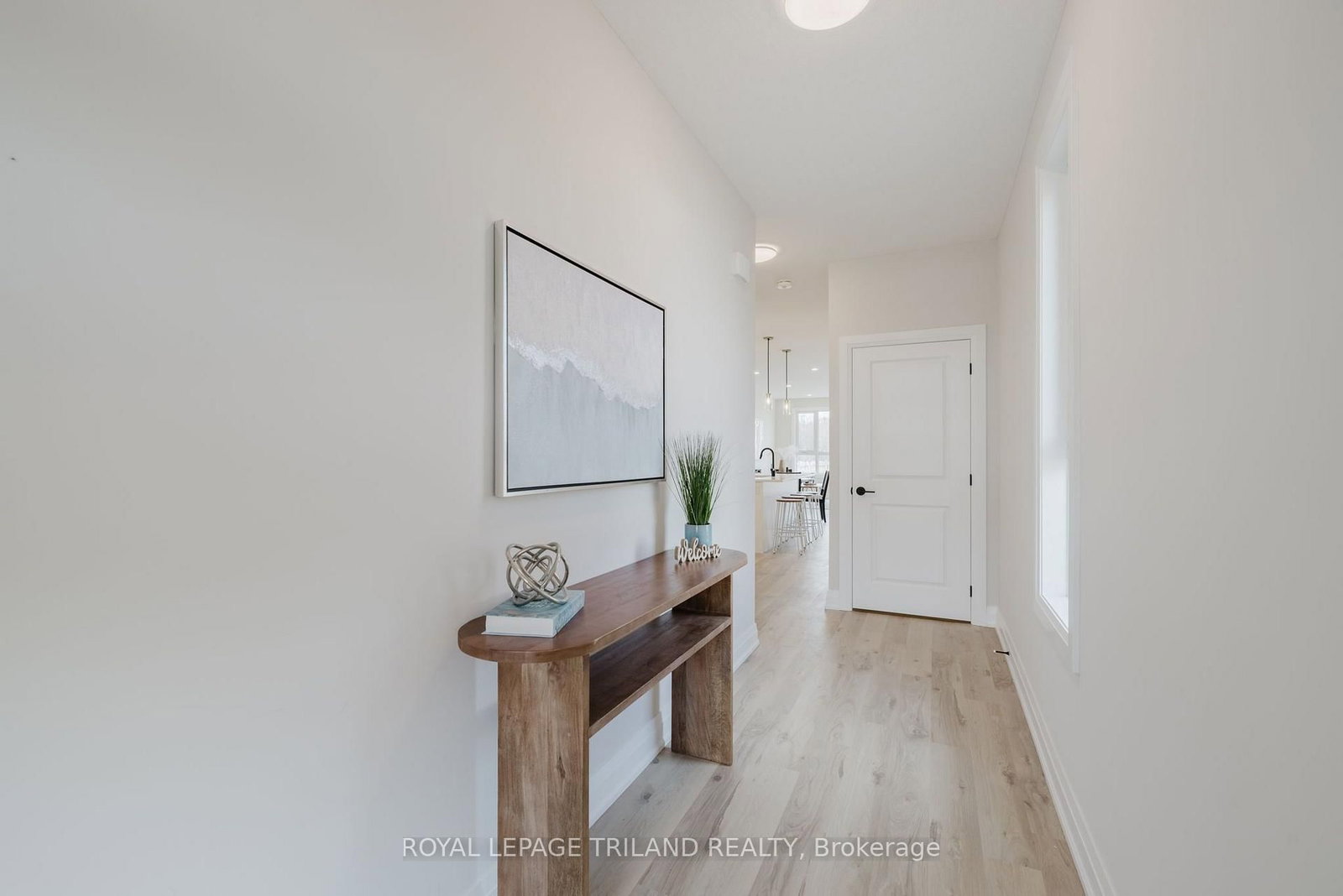 1893 Dalmagarry Road • London North, ON photo 11