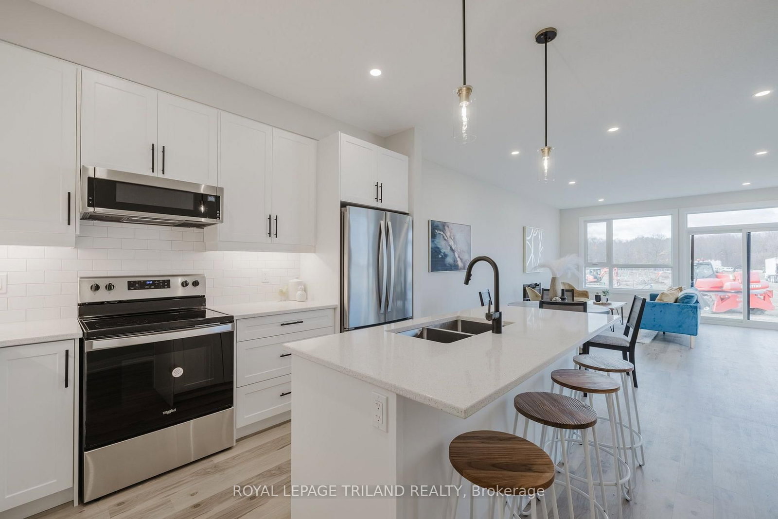 1893 Dalmagarry Road • London North, ON photo 14
