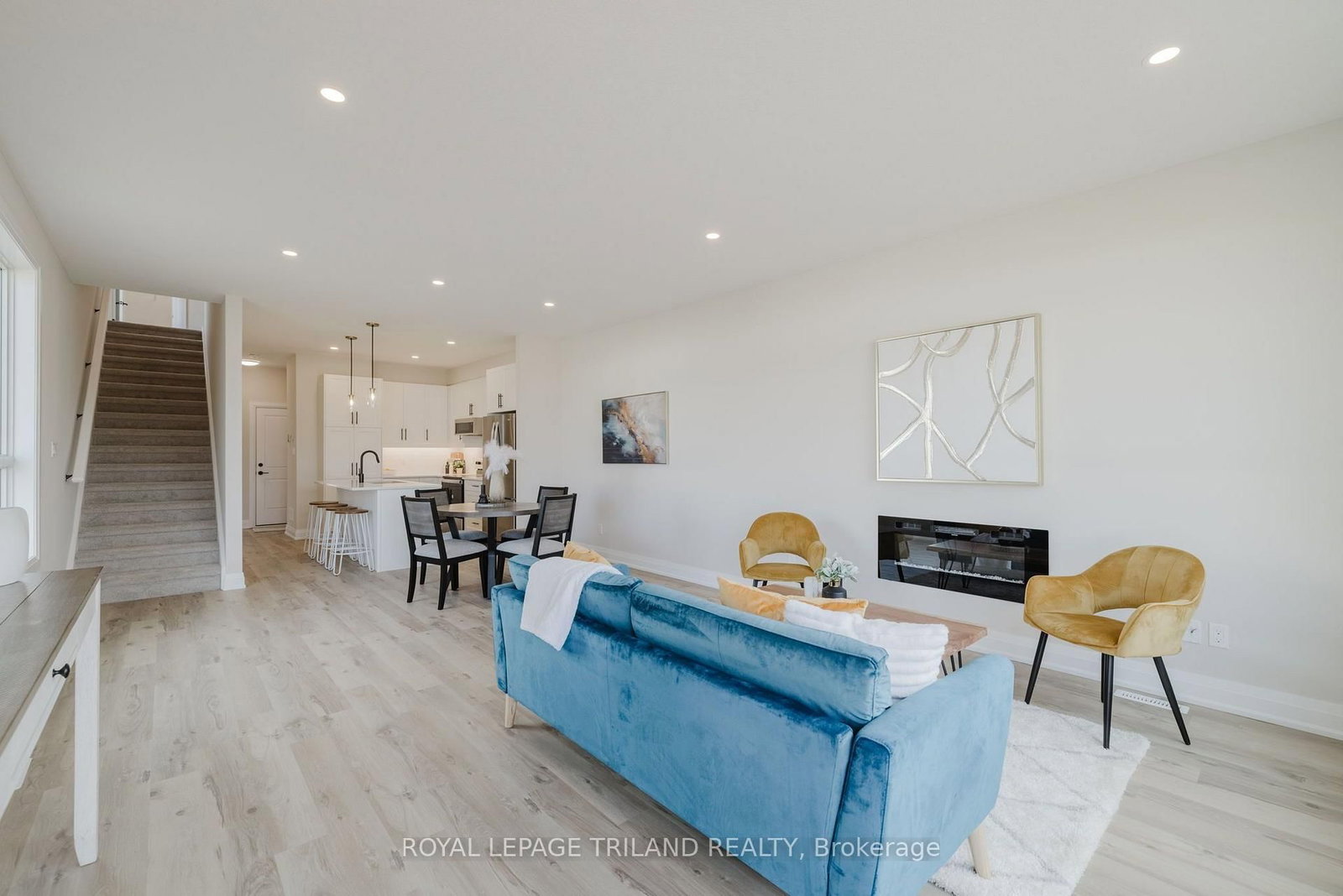 1893 Dalmagarry Road • London North, ON photo 22