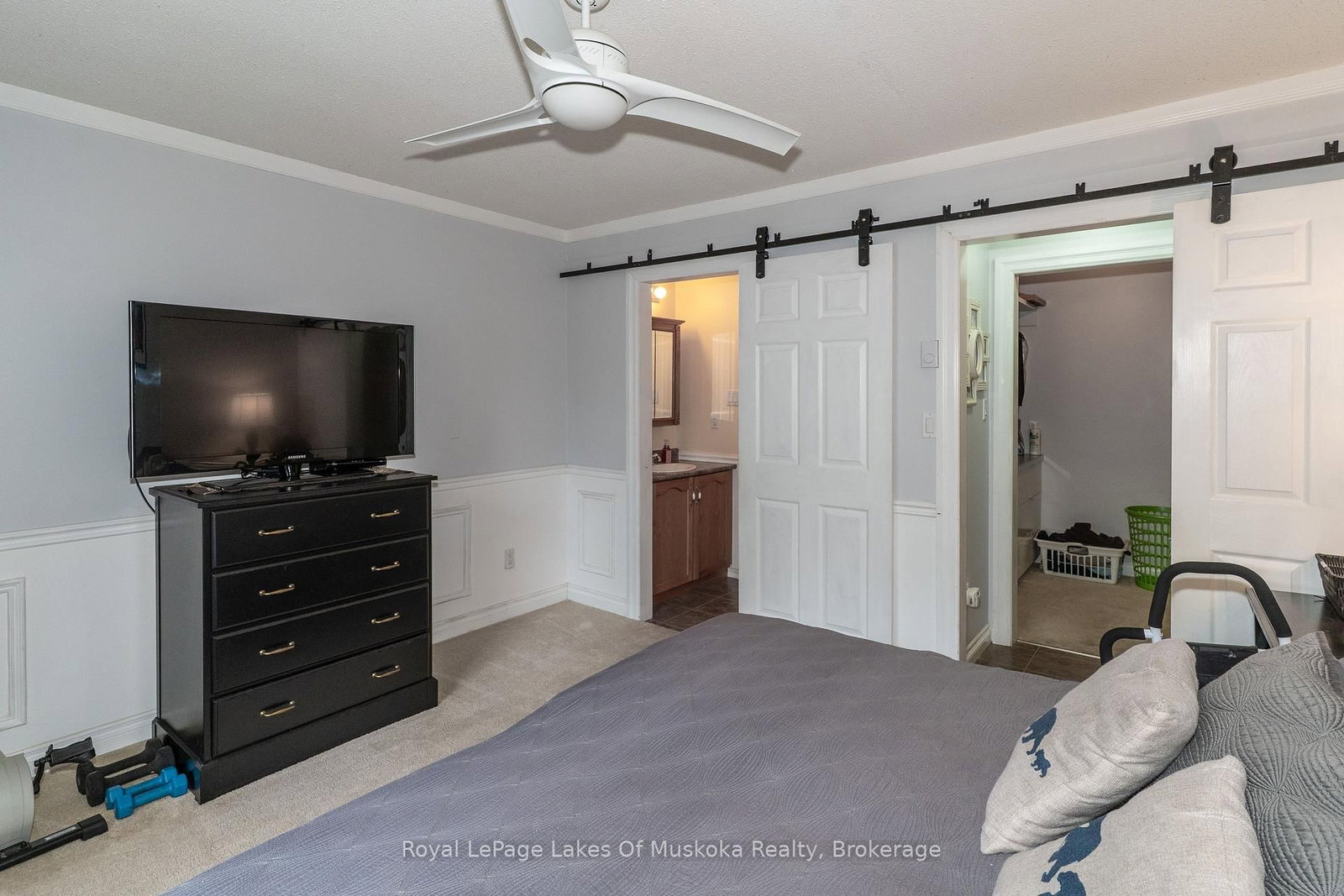 230 Lakeview Avenue • Gravenhurst, ON photo 15