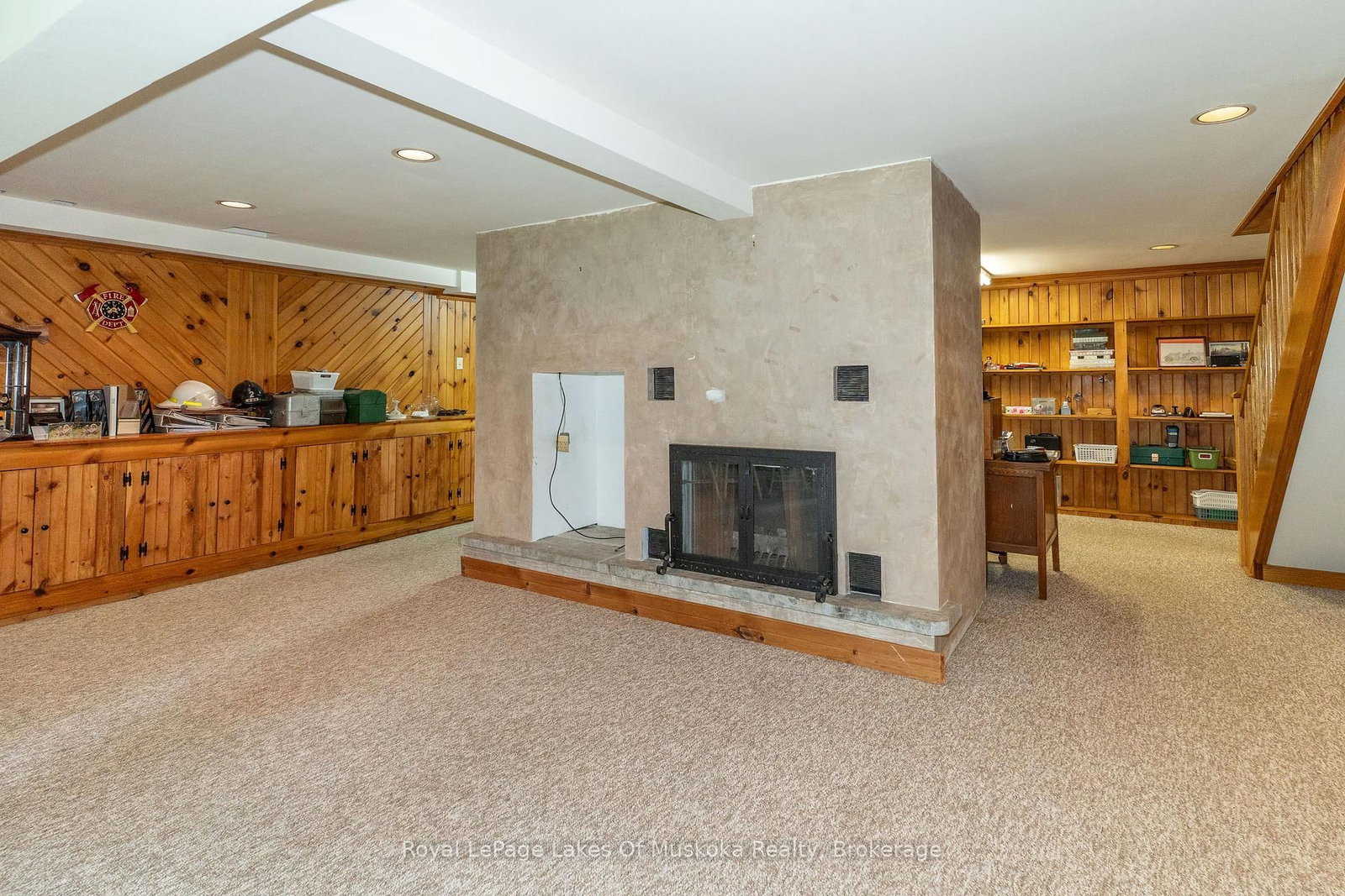 230 Lakeview Avenue • Gravenhurst, ON photo 21