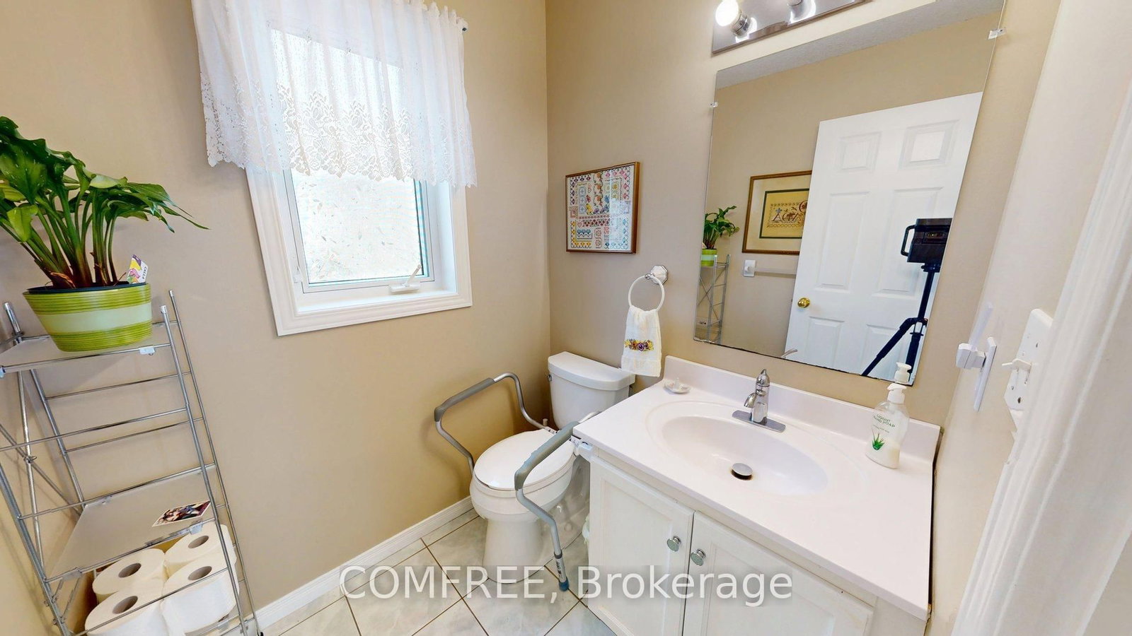 115 Resurrection Drive • Kitchener, ON photo 4