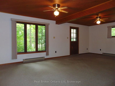 14 Emerson Avenue S • South Bruce Peninsula, ON photo 6