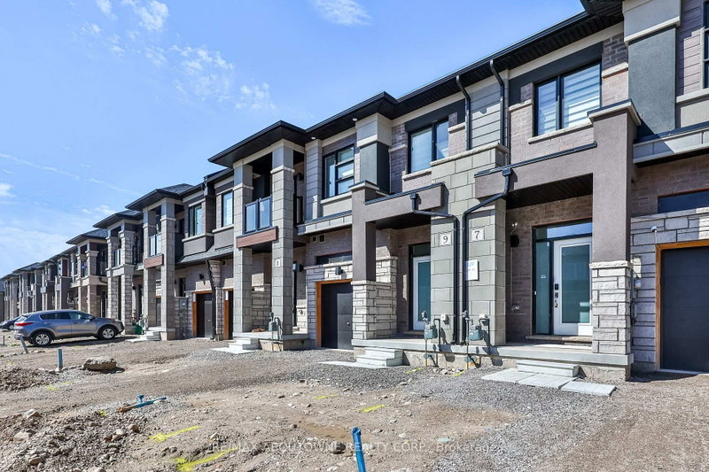 9 Wakeling Drive