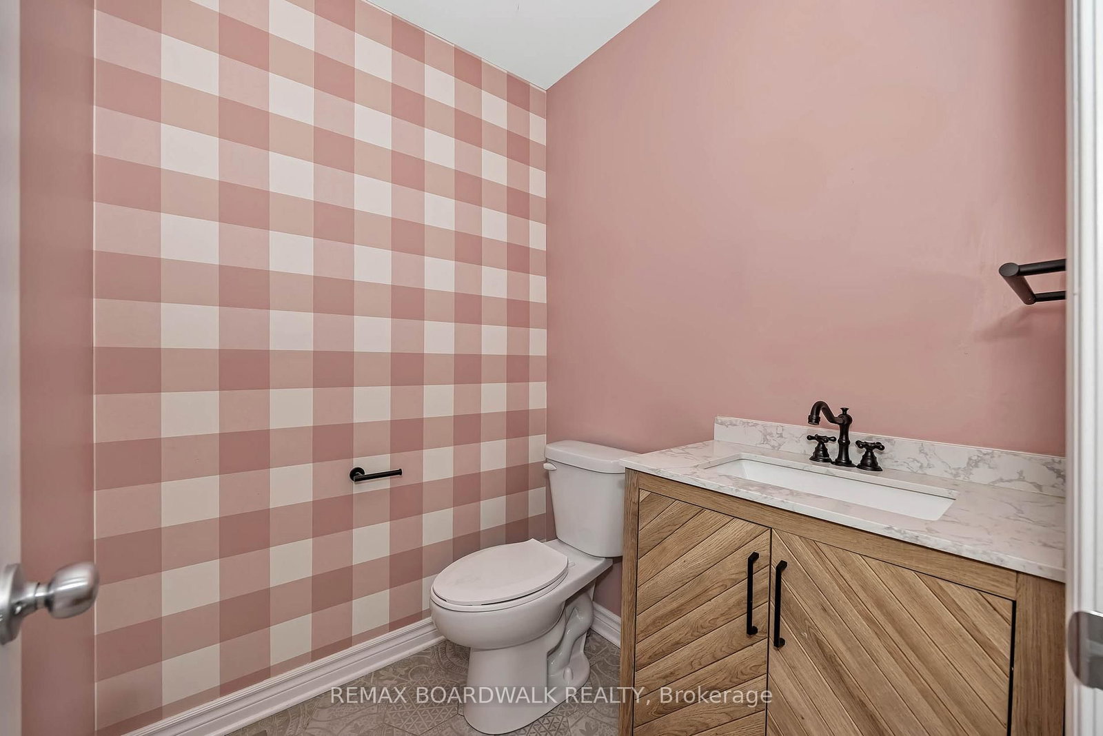 648 Decoeur Drive • Orleans, ON photo 20