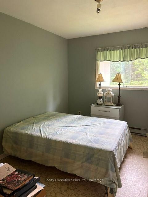 26 High Street W • Strong, ON photo 11
