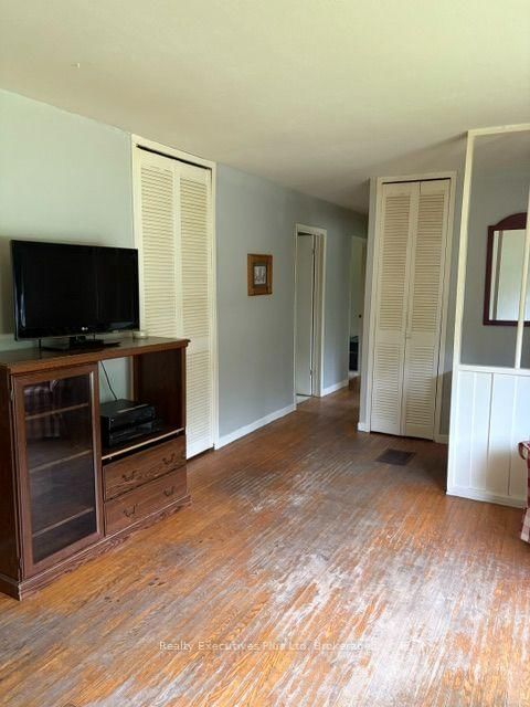 26 High Street W • Strong, ON photo 9