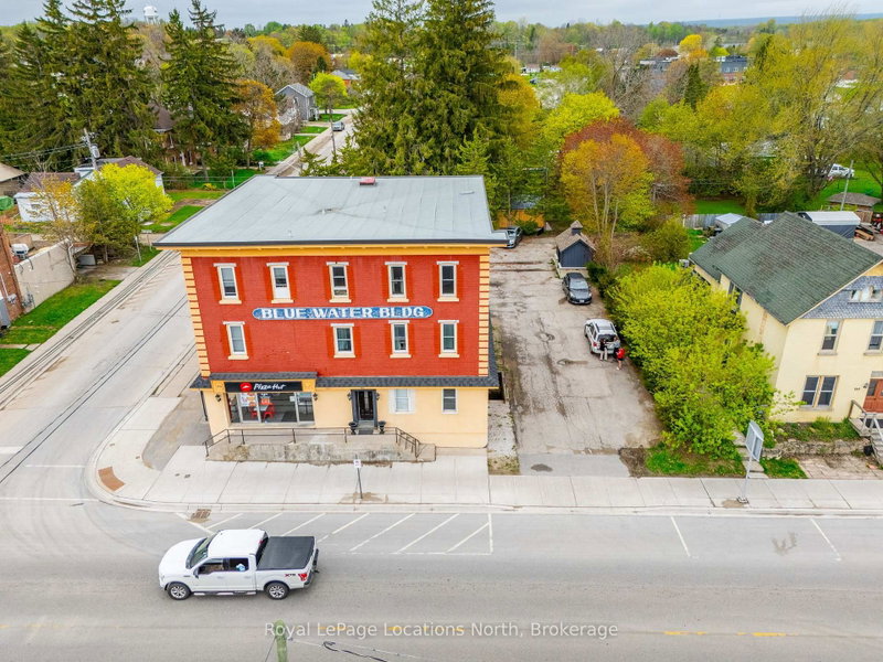 301 - 110 Sykes Street N