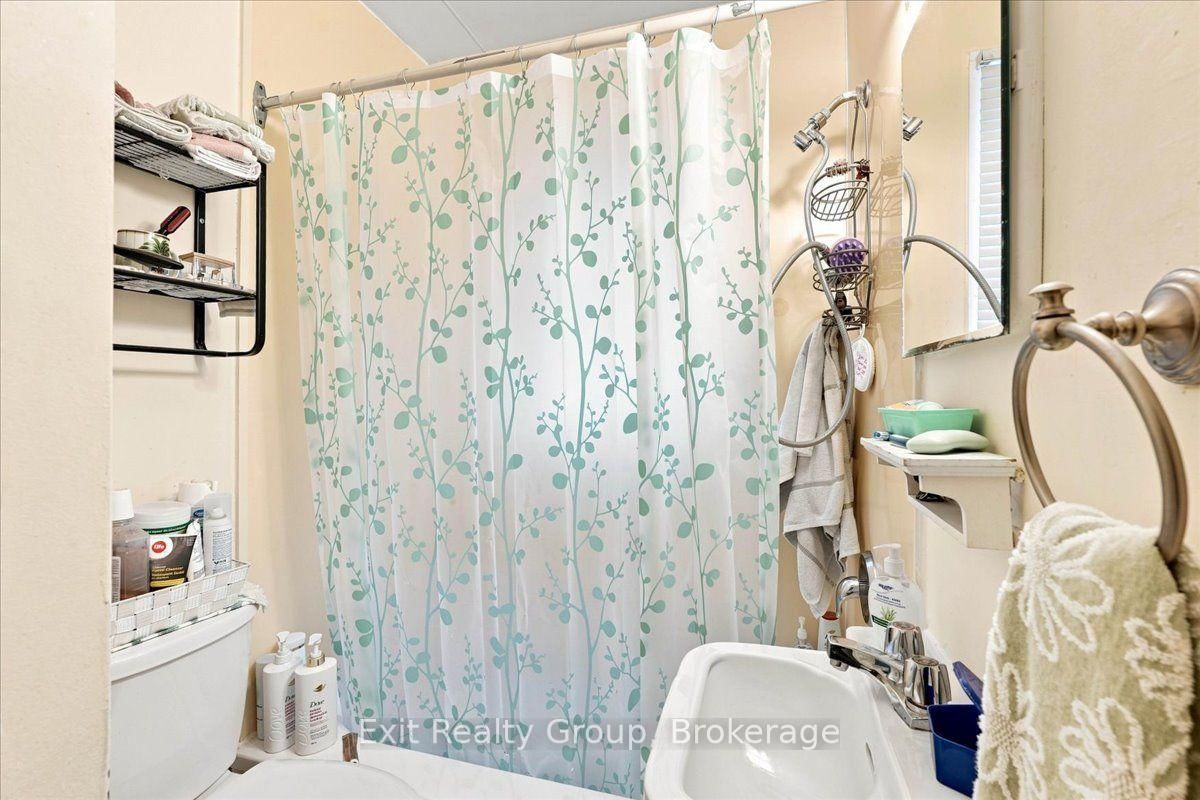 465 Dundas Street W • Belleville, ON photo 12