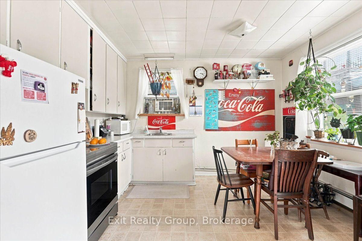 465 Dundas Street W • Belleville, ON photo 21