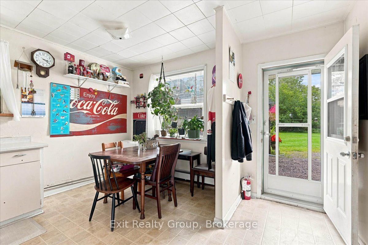 465 Dundas Street W • Belleville, ON photo 23
