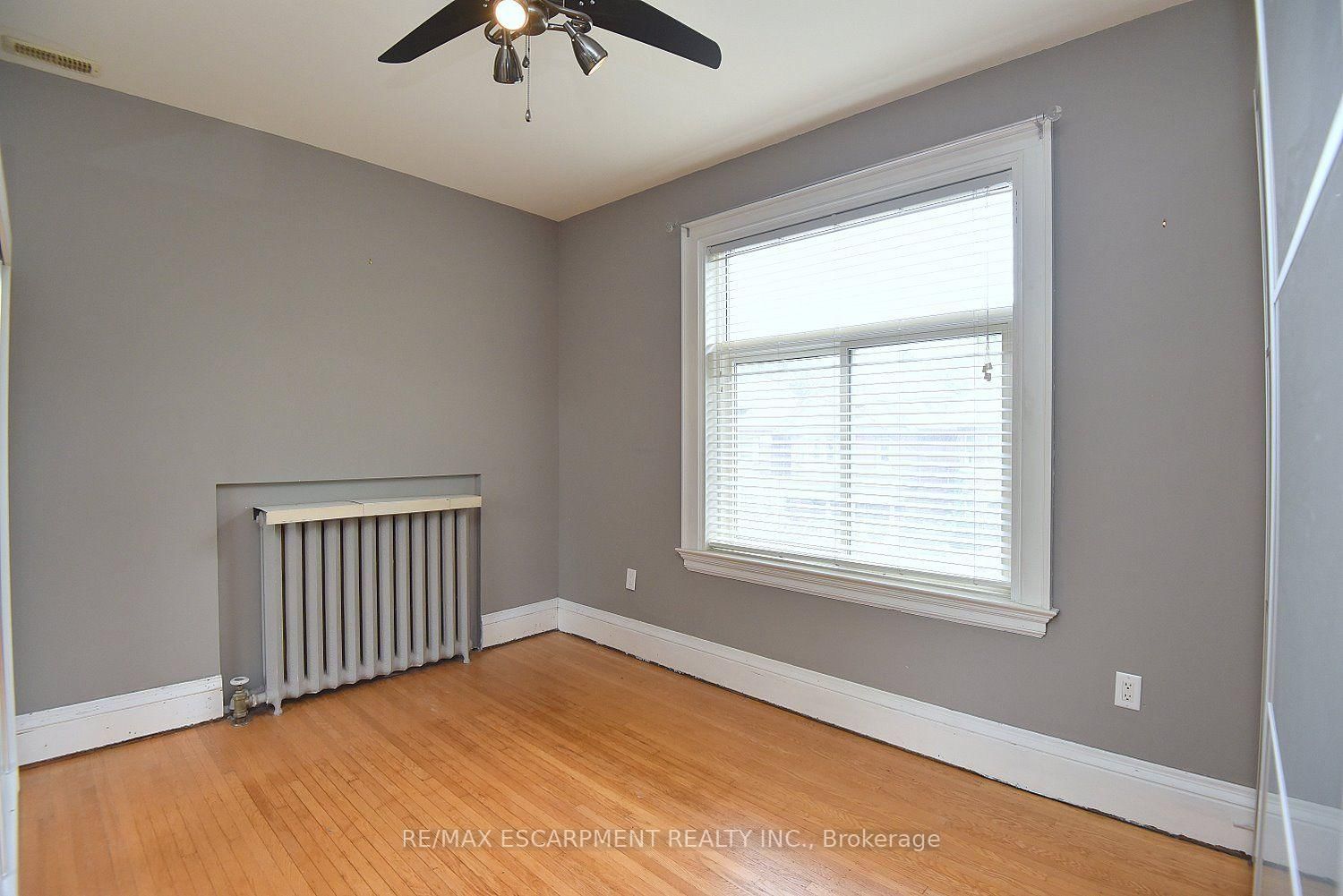 34 HOLTON Avenue S • Hamilton, ON photo 22