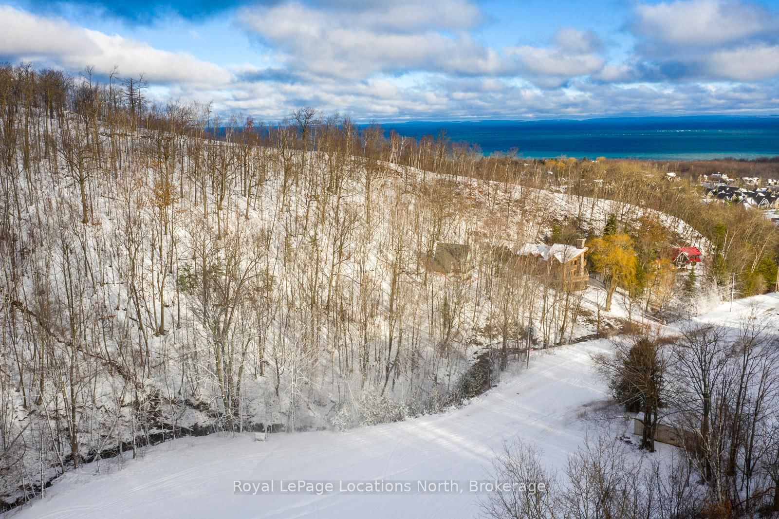 242 Arrowhead Road • #16 • Blue Mountains, ON photo 9