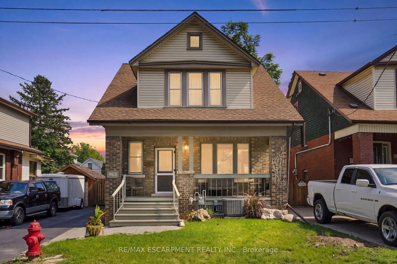 163 Grosvenor Avenue S