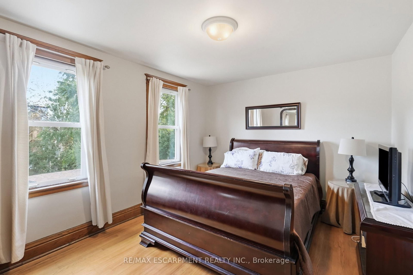 163 Grosvenor Avenue S • Hamilton, ON photo 28