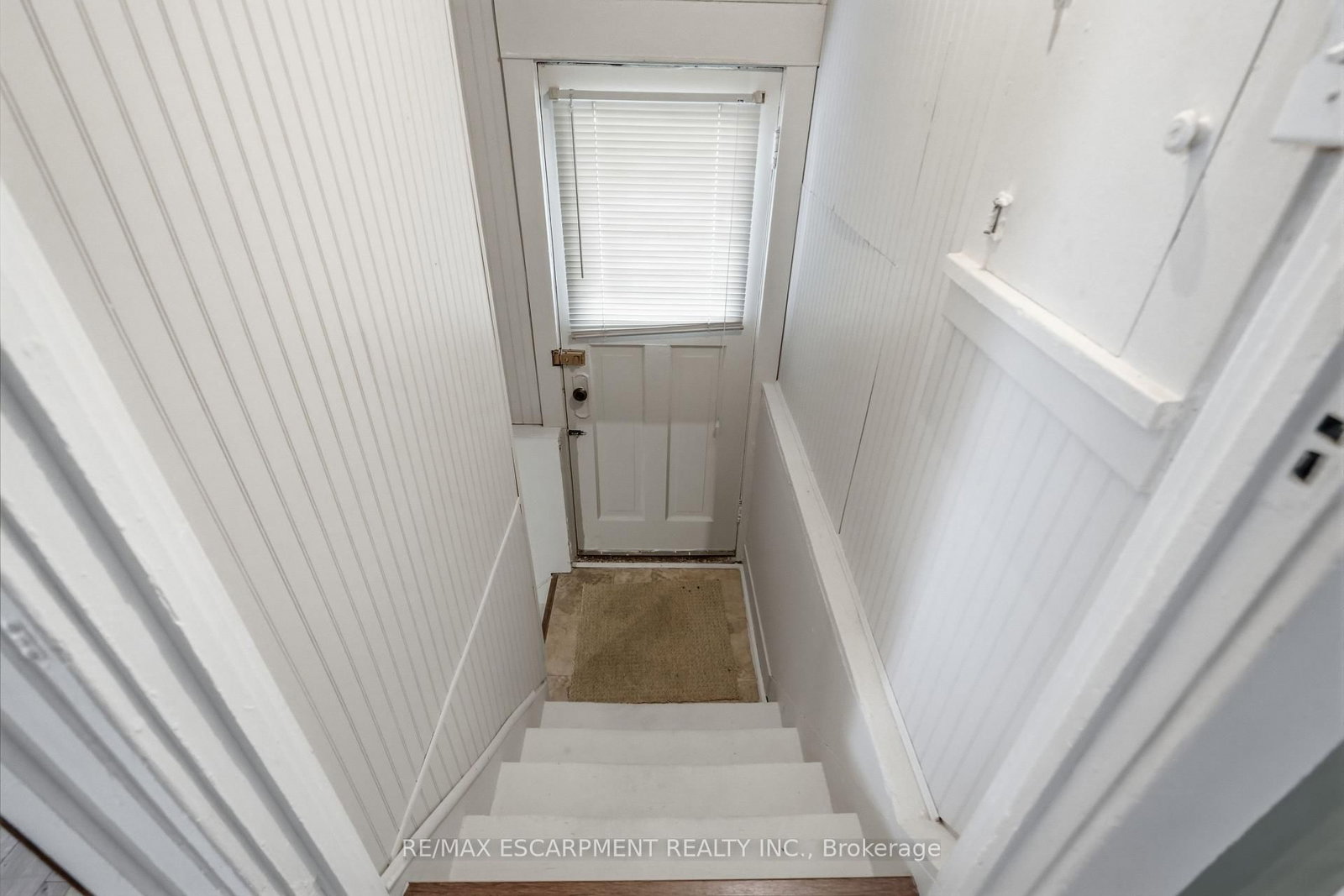 163 Grosvenor Avenue S • Hamilton, ON photo 35