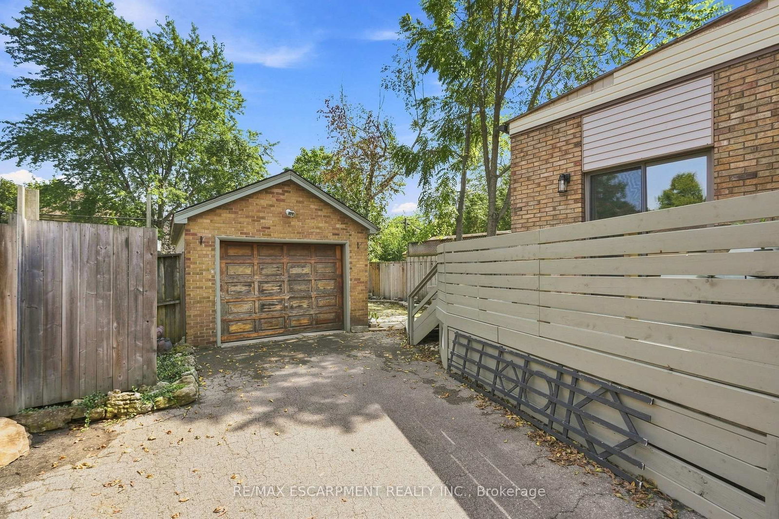 163 Grosvenor Avenue S • Hamilton, ON photo 43