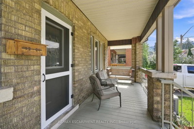 163 Grosvenor Avenue S • Hamilton, ON photo 5