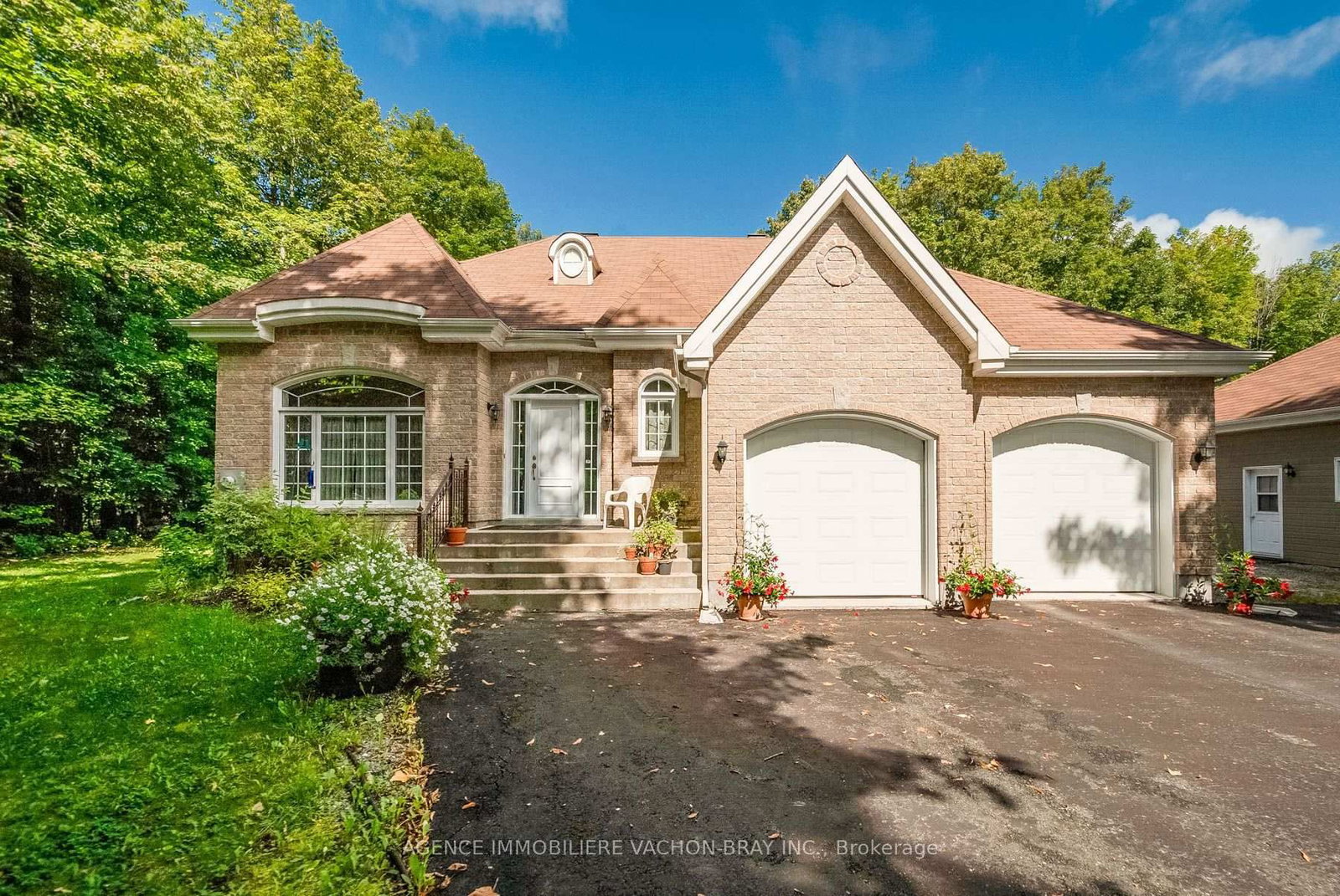 20233 Maple Road • South Glengarry, ON photo 1