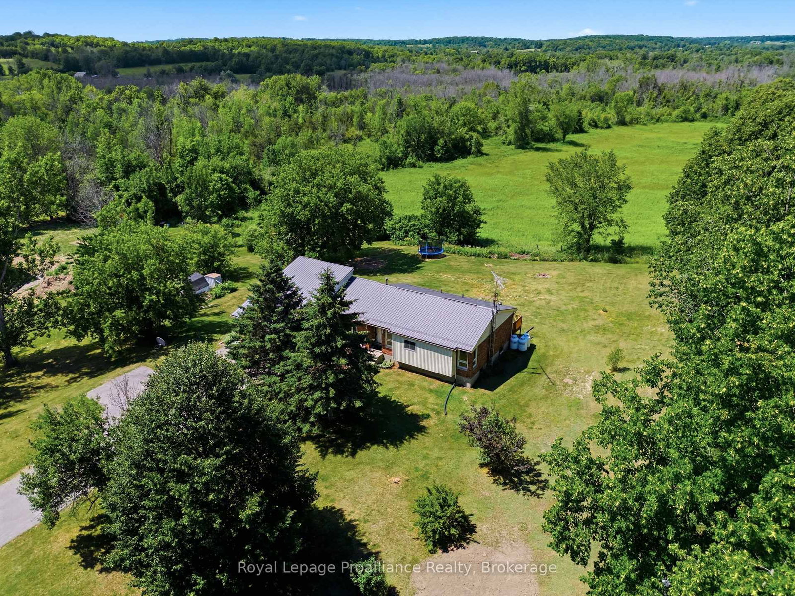 555 Bethel Road • Stirling, ON photo 6
