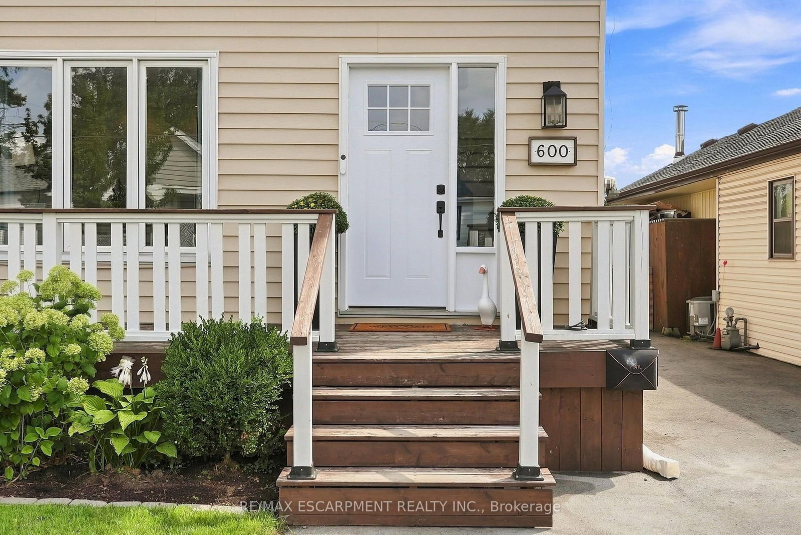 600 Quebec Street • Hamilton, ON photo 3