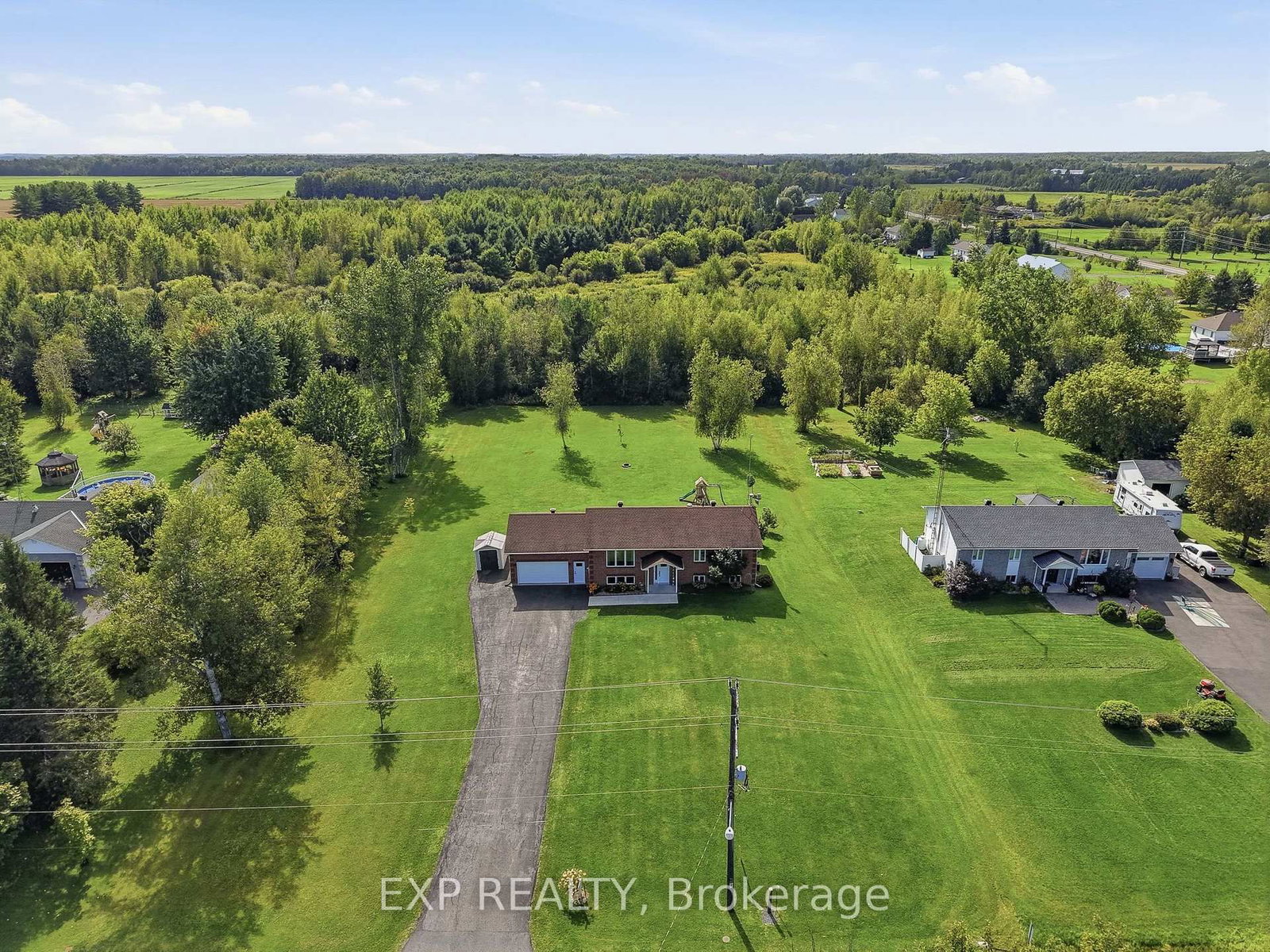 120 St Thomas Road • Russell, ON photo 36