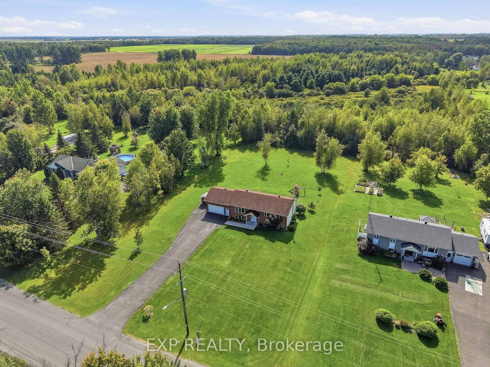 120 St Thomas Road • Russell, ON photo 38