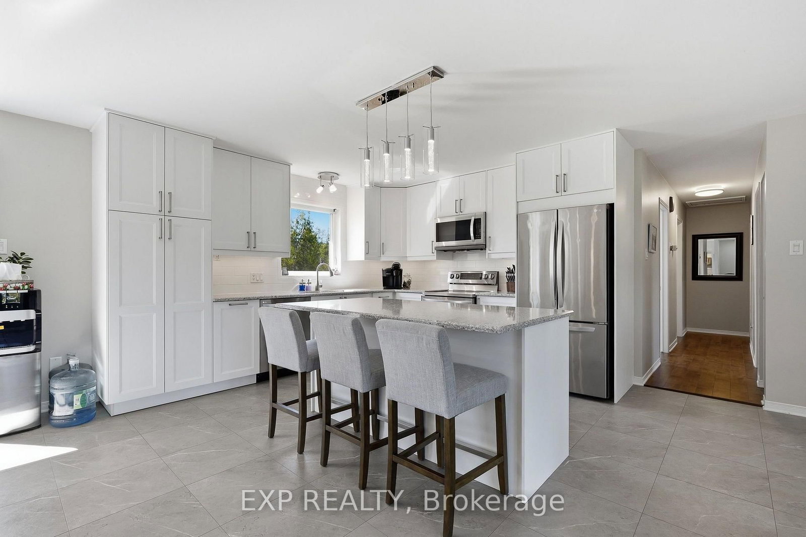 120 St Thomas Road • Russell, ON photo 9