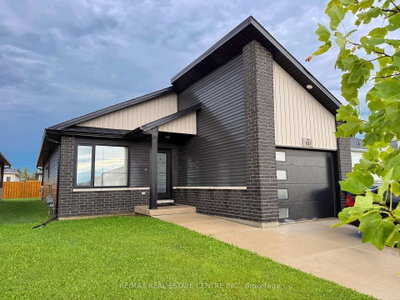 Detached House for lease at 101 GRASSLAND Grve, Chatham-Kent, Ontario, N7M 0S5 - Chatham - MLS: X13747084