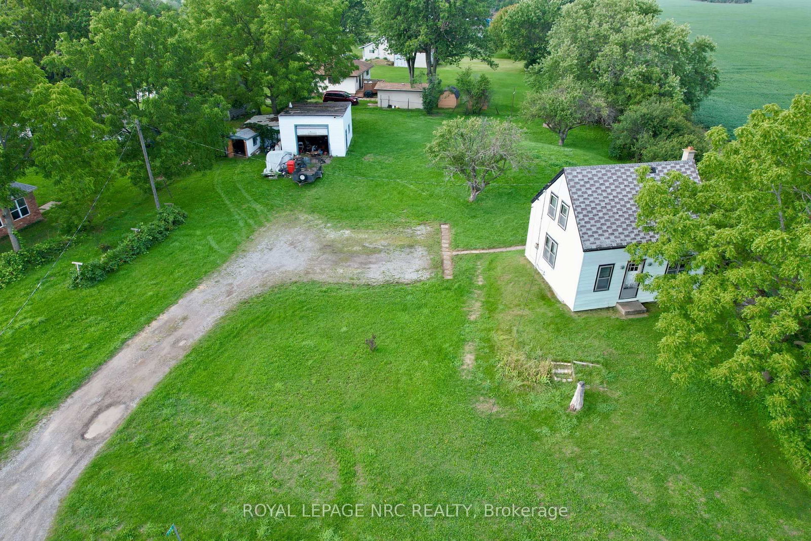 735 Main Street W • Port Colborne, ON photo 5