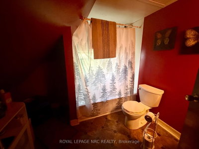 735 Main Street W • Port Colborne, ON photo 9