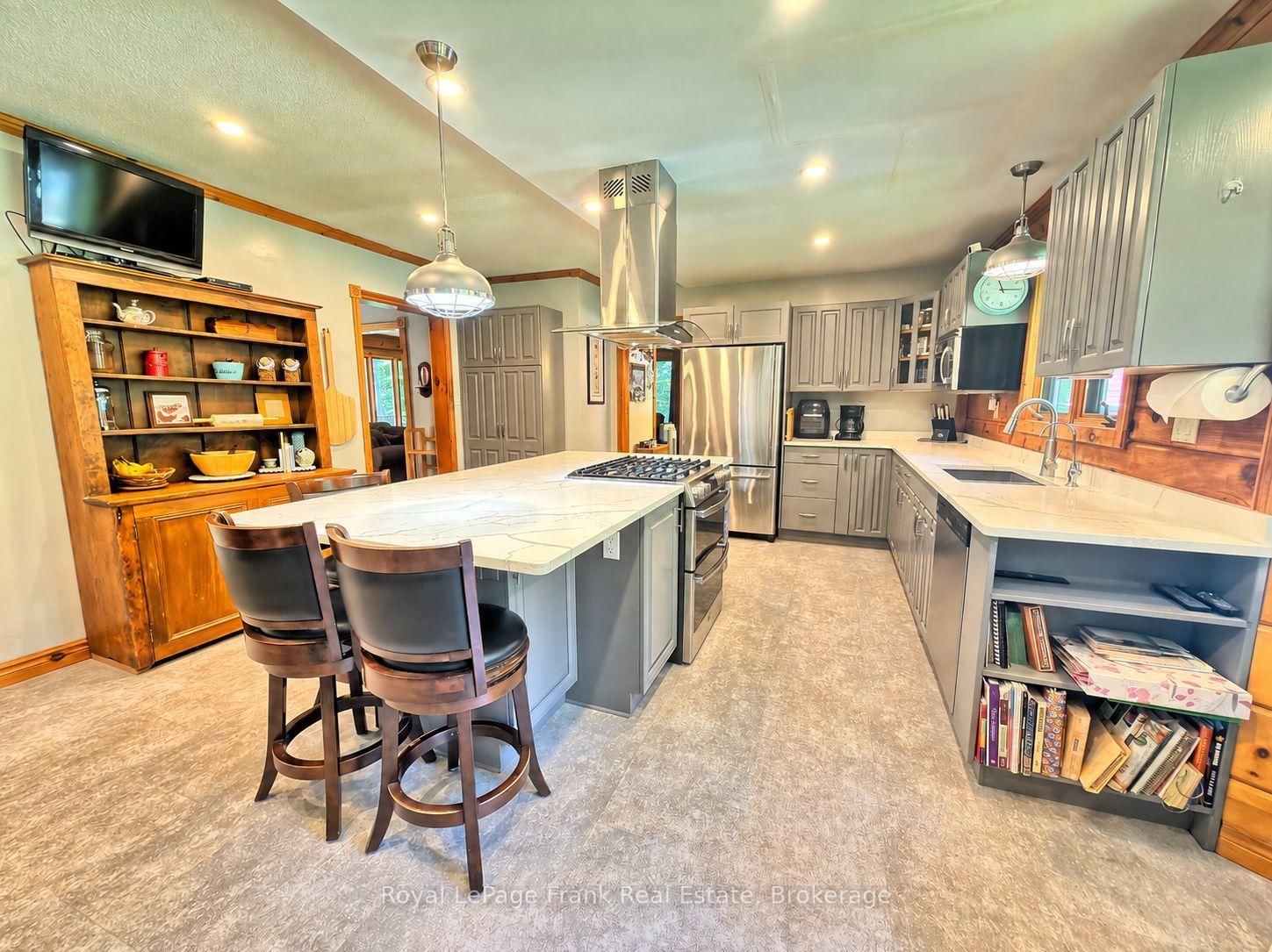 858 Mill Road • Madoc, ON photo 4