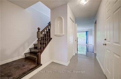 508 VERONICA Drive • Kitchener, ON photo 4