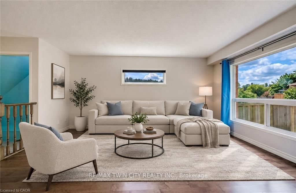 508 VERONICA Drive • Kitchener, ON photo 5