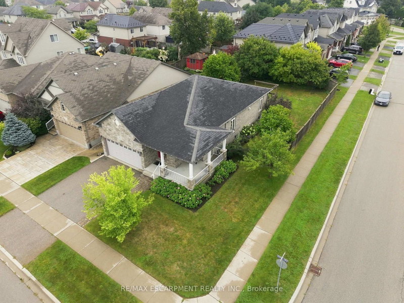 33 Norma Crescent