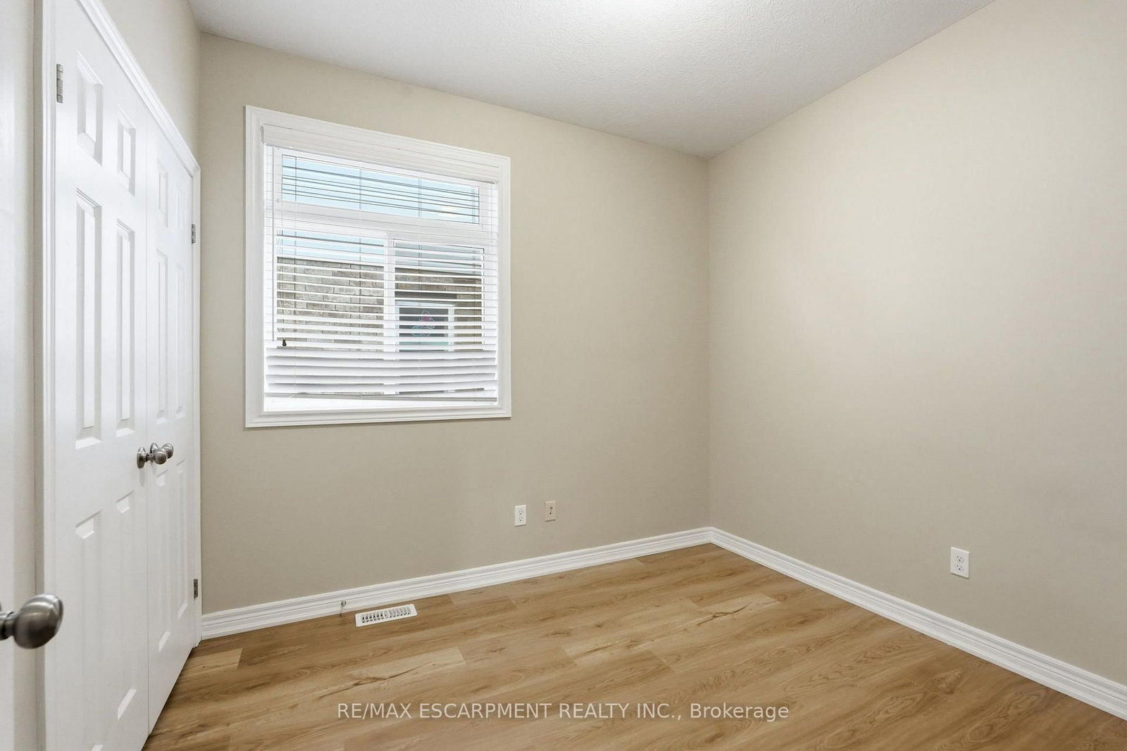 33 Norma Crescent • Guelph, ON photo 22