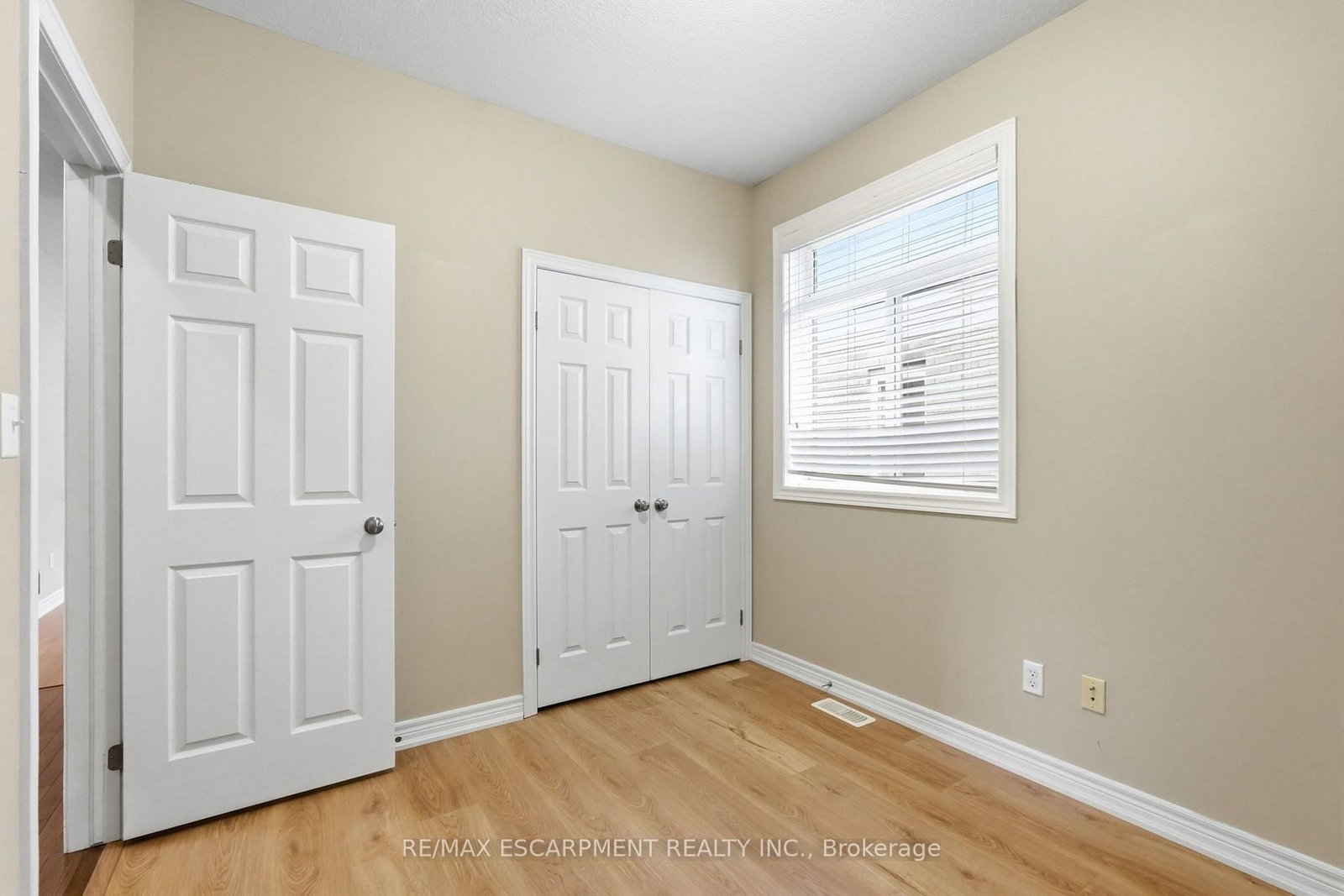 33 Norma Crescent • Guelph, ON photo 23