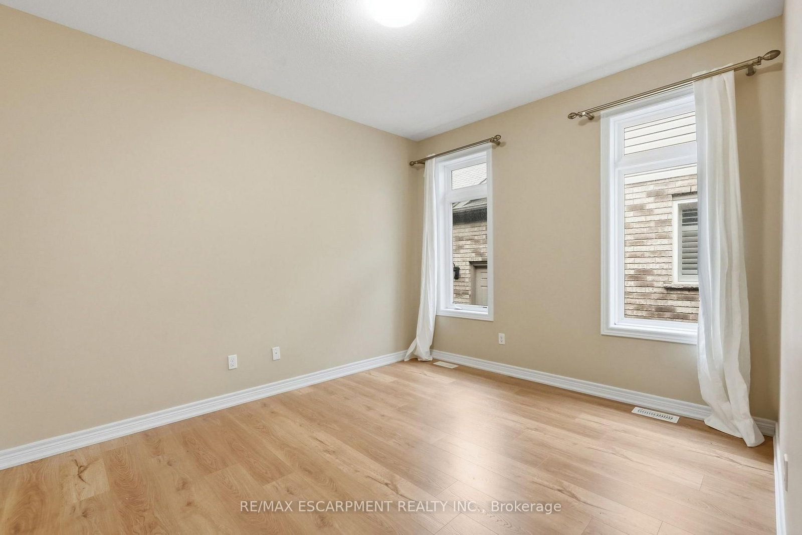 33 Norma Crescent • Guelph, ON photo 27