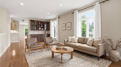 33 Norma Crescent • Guelph, ON photo 6