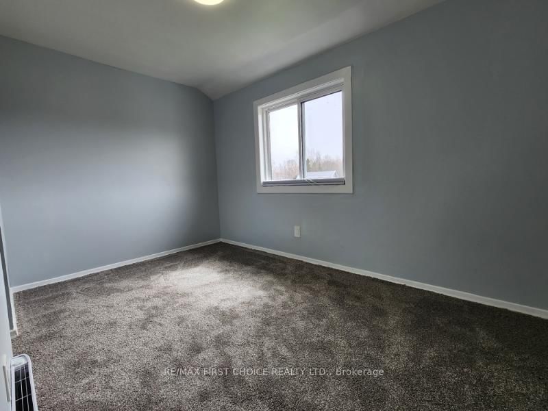 5 Crutchfield Avenue • Red Rock, ON photo 12