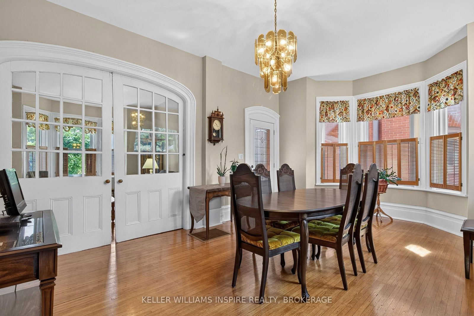 244 George Street • Belleville, ON photo 16