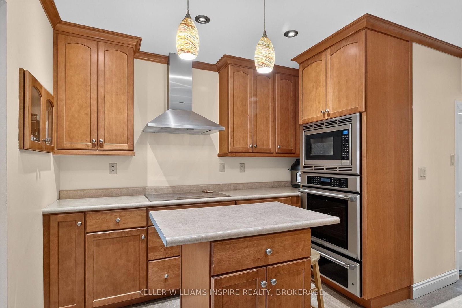 244 George Street • Belleville, ON photo 20