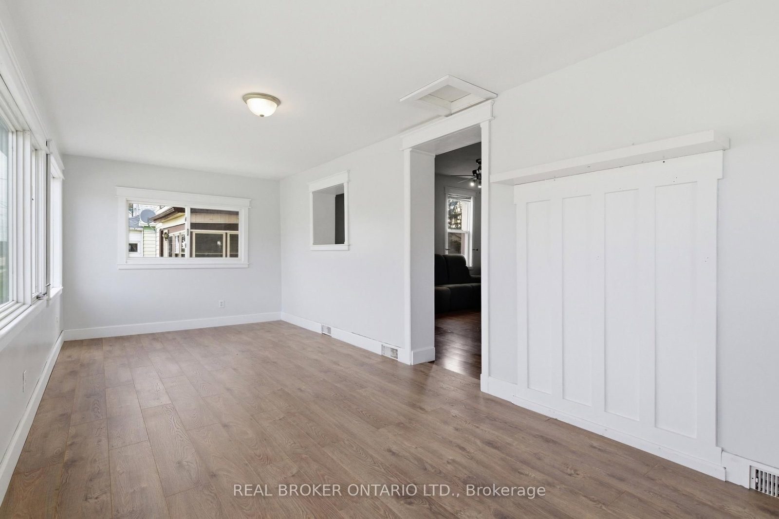 368 Wellington Avenue S • North Perth, ON photo 4